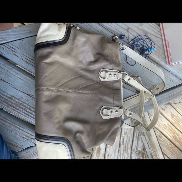 Coach purse - Picture 7 of 8